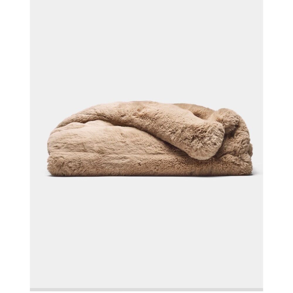 Cozy Earth Channel Cuddle Blanket Large NWT
